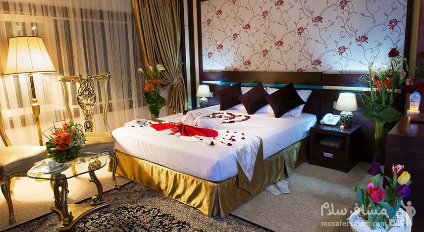اتاق ماه عسل هتل مدینه الرضا 