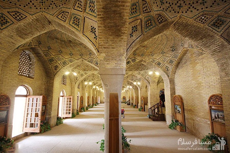 شبستان شرقی مسجد نصیرالملک شیراز