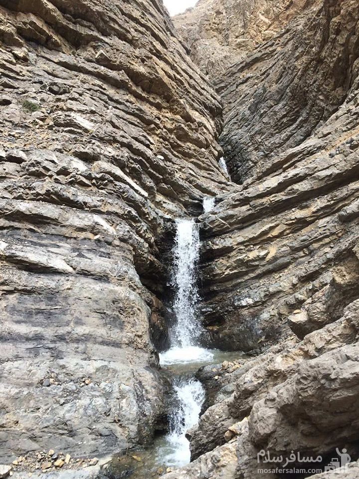 آبشار تنگه سیستون